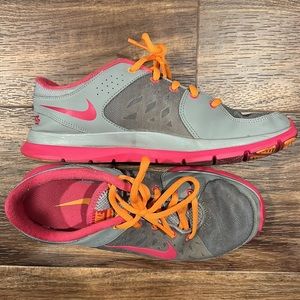 Nike sneakers size 8